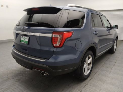 Used 2018 Ford Explorer XLT w/ Equipment Group 202A FWD image 9