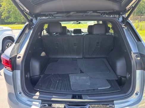 Used 2025 Chevrolet Blazer RS w/ Enhanced Convenience Package FWD image 8