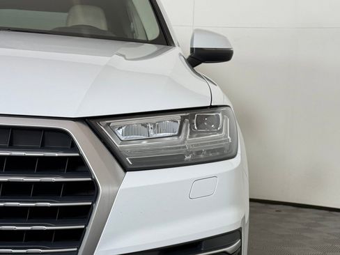 Used 2018 Audi Q7 3.0T Prestige image 11