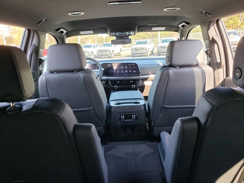 New 2026 Chevrolet Suburban LT w/ Comfort Package image 35