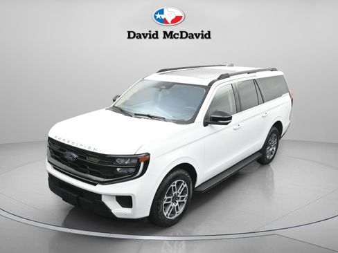 Used 2025 Ford Expedition Max Active image 2