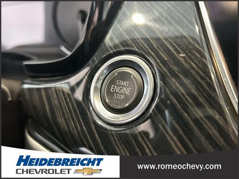 Certified 2020 Cadillac XT6 Premium Luxury AWD/4WD image 30