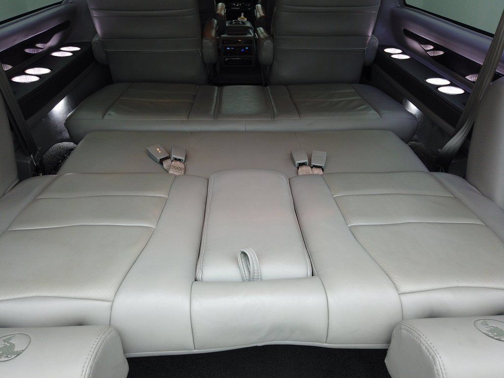 Used 2020 GMC Savana 2500 Extended w/ Enhanced Convenience Package RWD image 9