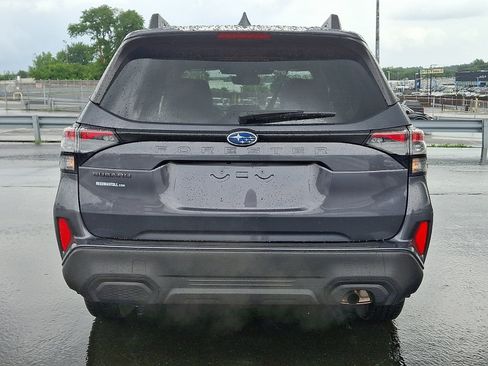 Certified 2025 Subaru Forester Premium AWD/4WD image 5