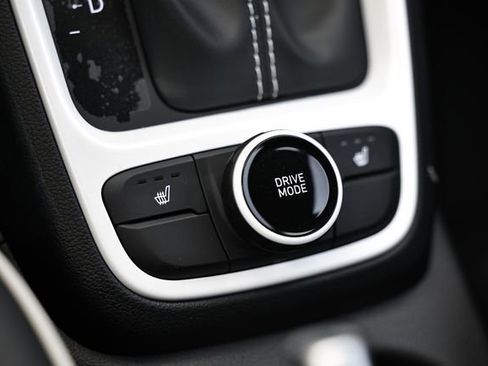 New 2026 Hyundai Venue SEL image 16