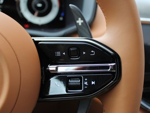 New 2026 Aston Martin DBX 707 AWD/4WD image 13
