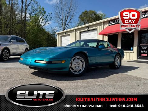 Used 1994 Chevrolet Corvette Coupe RWD image 1