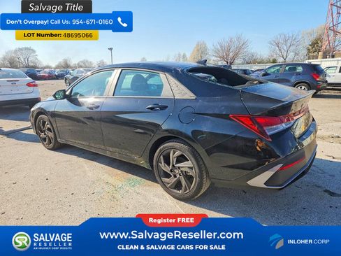 Used 2026 Hyundai Elantra Sport FWD image 3
