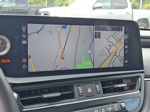 Used 2022 Lexus ES 250 w/ Premium Package AWD/4WD image 15