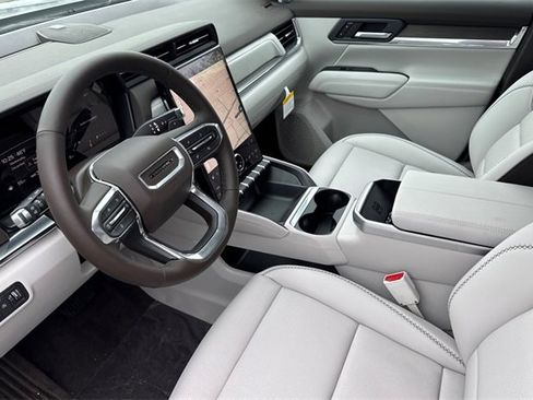 New 2026 GMC Terrain Denali w/ LPO, Floor Liner Package image 10