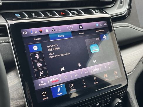 Used 2023 Jeep Grand Cherokee 4WD 4xe w/ Luxury Tech Group II image 35
