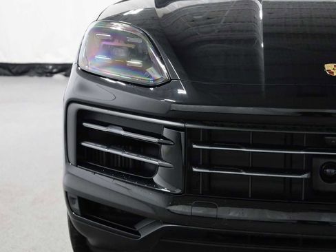 Certified 2025 Porsche Cayenne E-Hybrid image 15