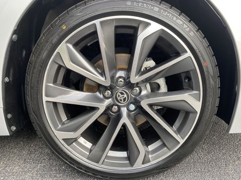 Used 2021 Toyota Corolla SE FWD image 12