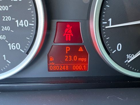 Used 2005 BMW 645Ci 645CI image 11