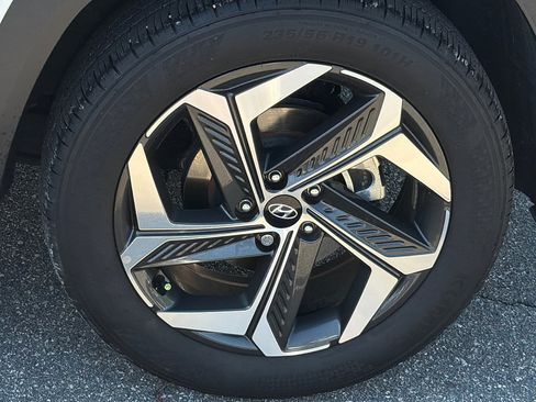 Certified 2023 Hyundai Tucson Limited FWD image 7