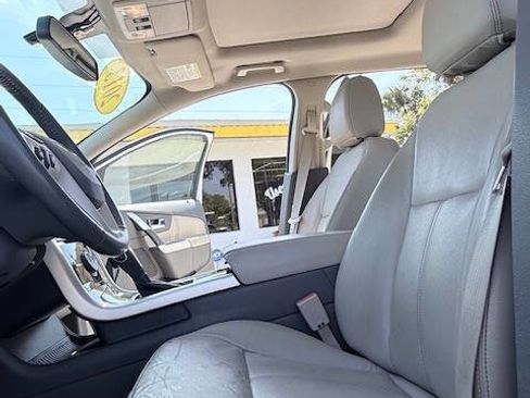 Used 2013 Ford Edge Limited image 9