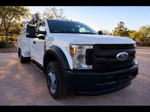 Used 2019 Ford F550 4x4 SuperCab Super Duty image 3