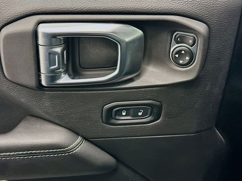 Used 2023 Jeep Wrangler Sahara w/ Cold Weather Group image 15