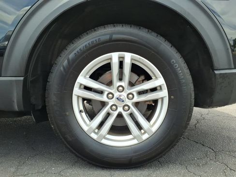 Used 2020 Ford Explorer XLT w/ Comfort Package AWD/4WD image 21