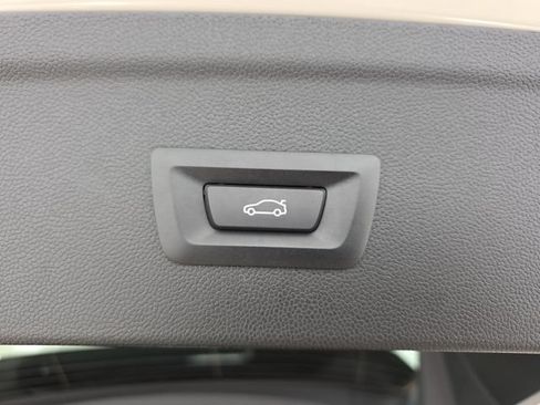 Used 2026 BMW iX xDrive45 AWD/4WD image 32