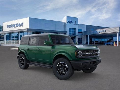 New 2025 Ford Bronco Outer Banks image 7