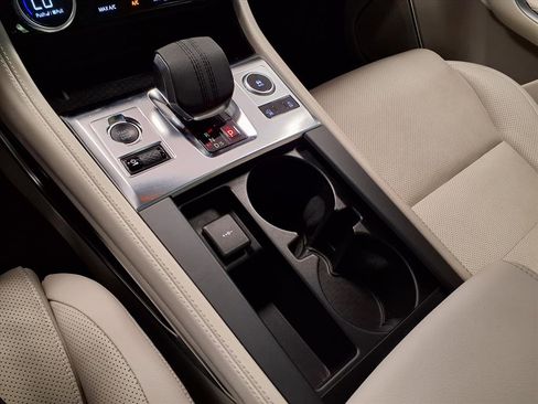 Used 2021 Jaguar F-PACE S image 24