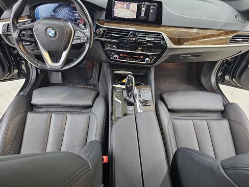 Used 2020 BMW 530i w/ Convenience Package image 30