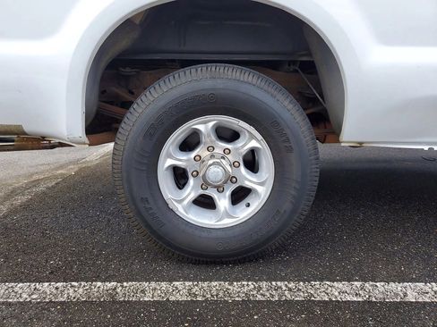 Used 2002 Ford F250 XL image 5