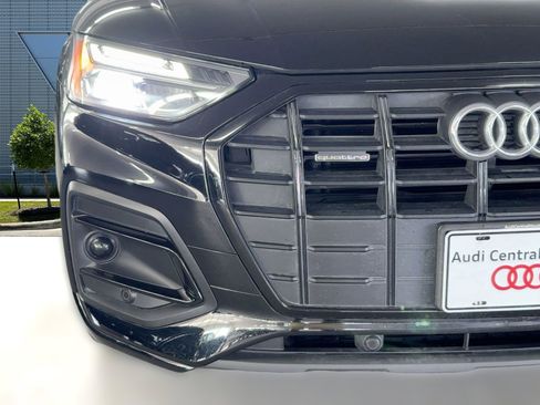 Certified 2025 Audi Q5 2.0T Premium image 11