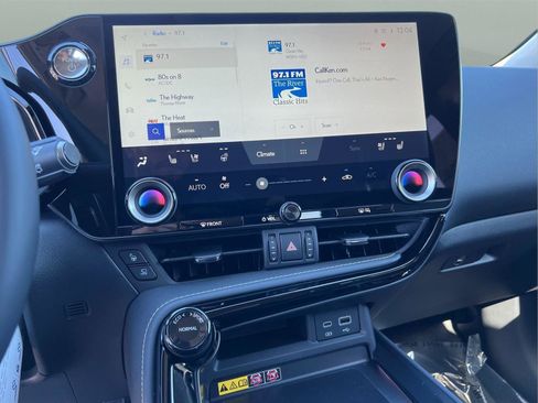 New 2026 Lexus NX 450h+ NX 450h+ Luxury image 22