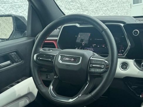 Used 2024 GMC Canyon AT4X AWD/4WD image 14