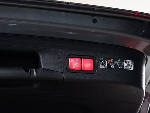 Certified 2026 Mercedes-Benz GLE 350 4MATIC image 34