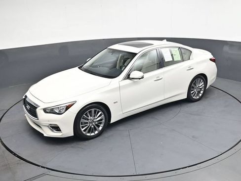 Used 2018 INFINITI Q50 Luxe w/ Essential Package (3.0T Luxe) RWD image 29