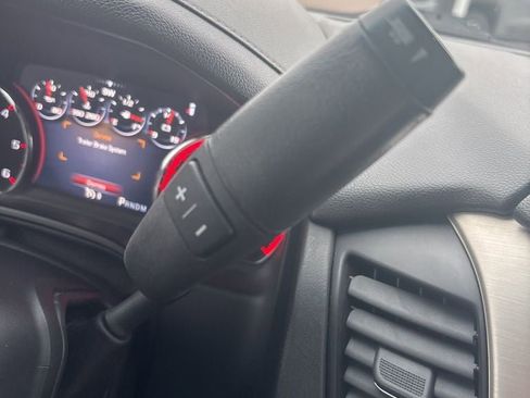 Used 2016 GMC Yukon Denali w/ Open Road Package image 18