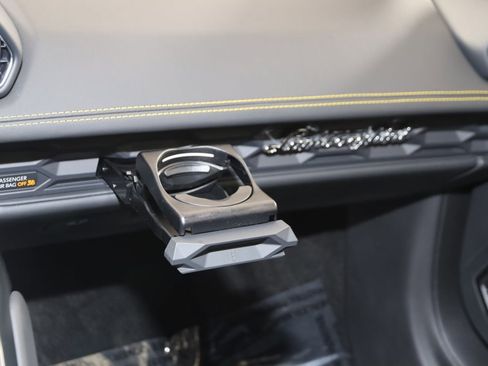 Used 2022 Lamborghini Huracan EVO image 44