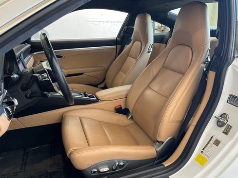 Used 2019 Porsche 911 Carrera RWD image 41