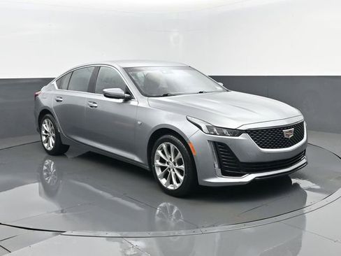 Used 2023 Cadillac CT5 Luxury image 3
