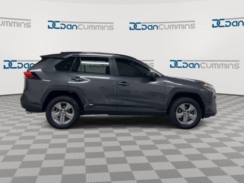 Used 2023 Toyota RAV4 LE AWD/4WD image 9