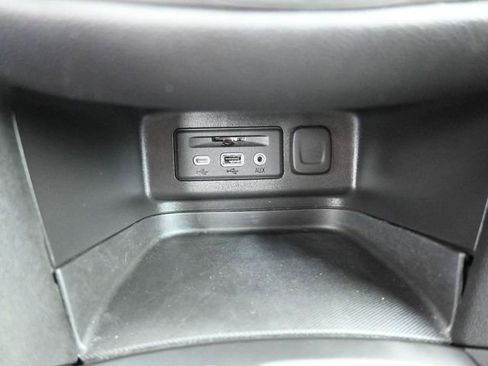 Used 2024 Chevrolet Equinox RS FWD image 22