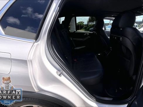 Used 2024 BMW X5 xDrive40i w/ Parking Assistance Package AWD/4WD image 25