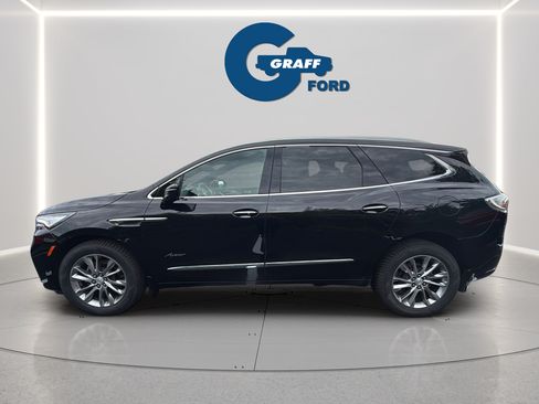 Used 2022 Buick Enclave Avenir w/ Avenir Technology Package AWD/4WD image 11