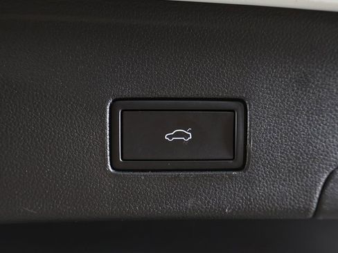 Used 2023 Volkswagen Atlas Cross Sport SEL R-Line image 22