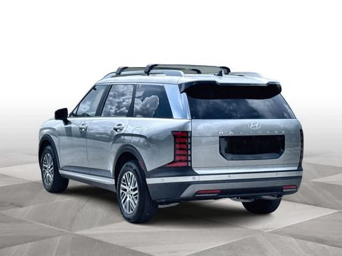 Used 2026 Hyundai Palisade SEL FWD image 6