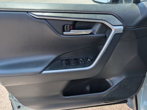 Used 2021 Toyota RAV4 TRD Off-Road AWD/4WD image 15