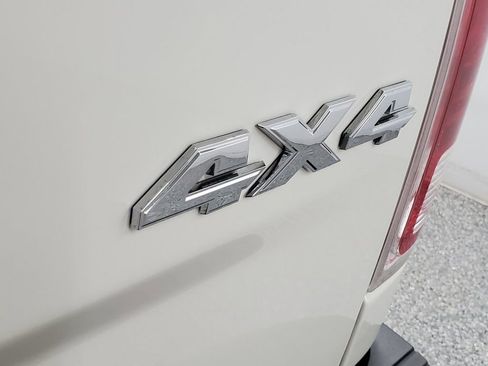 Used 2018 RAM 1500 Laramie Longhorn image 24