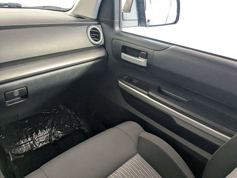 Used 2016 Toyota Tundra SR5 AWD/4WD image 36