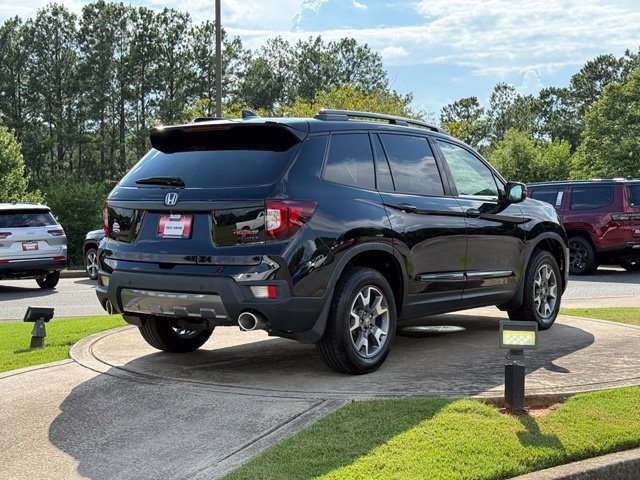 Used 2023 Honda Passport TrailSport image 7