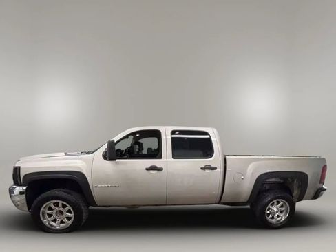 Used 2008 Chevrolet Silverado 2500 LT w/ 1LT Convenience Package RWD image 2
