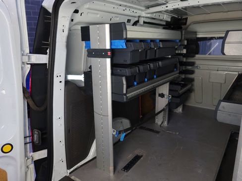 Used 2022 Ford Transit Connect XL image 18