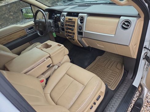 Used 2011 Ford F150 Lariat w/ Lariat Plus Pkg AWD/4WD image 18